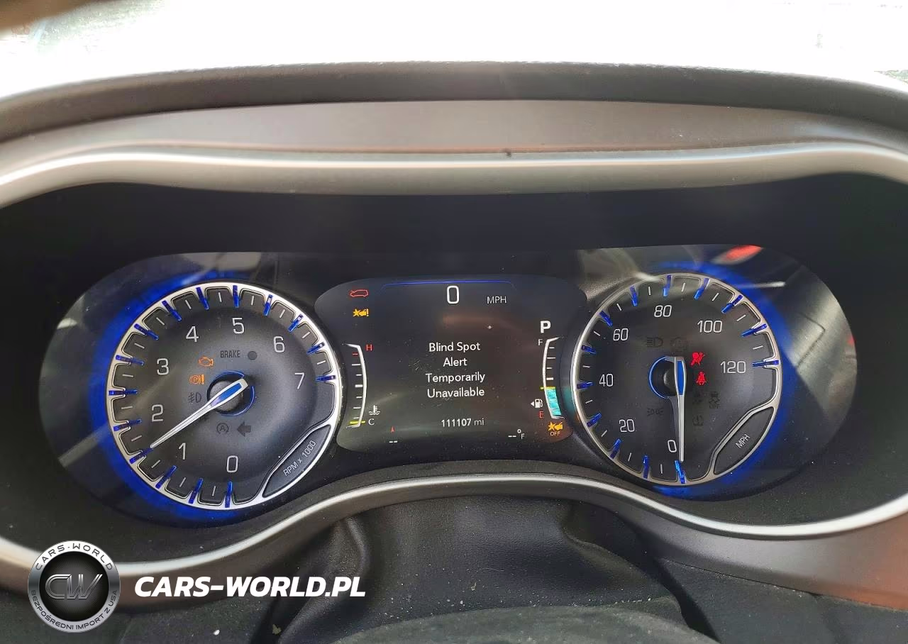 2022 Chrysler Pacifica Touring L VIN:2C4RC1BGXNR181880 - 9