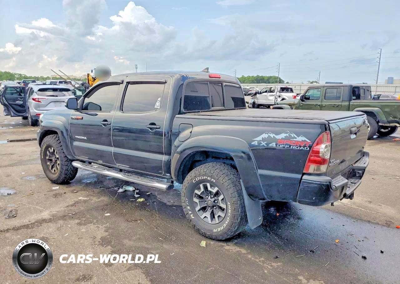 2015 Toyota Tacoma V6 VIN:3TMLU4EN9FM206811 - 2