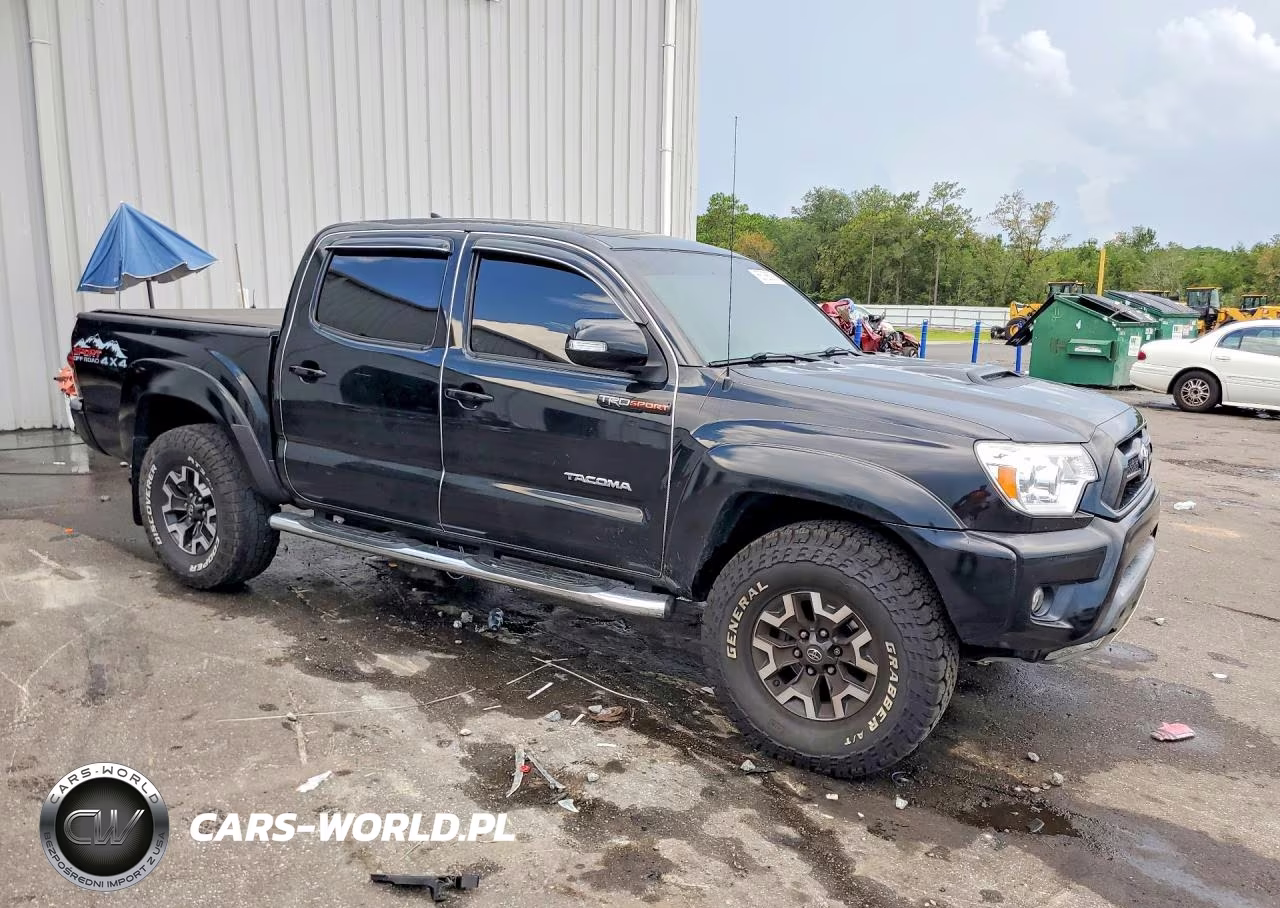 2015 Toyota Tacoma V6 VIN:3TMLU4EN9FM206811 - 4