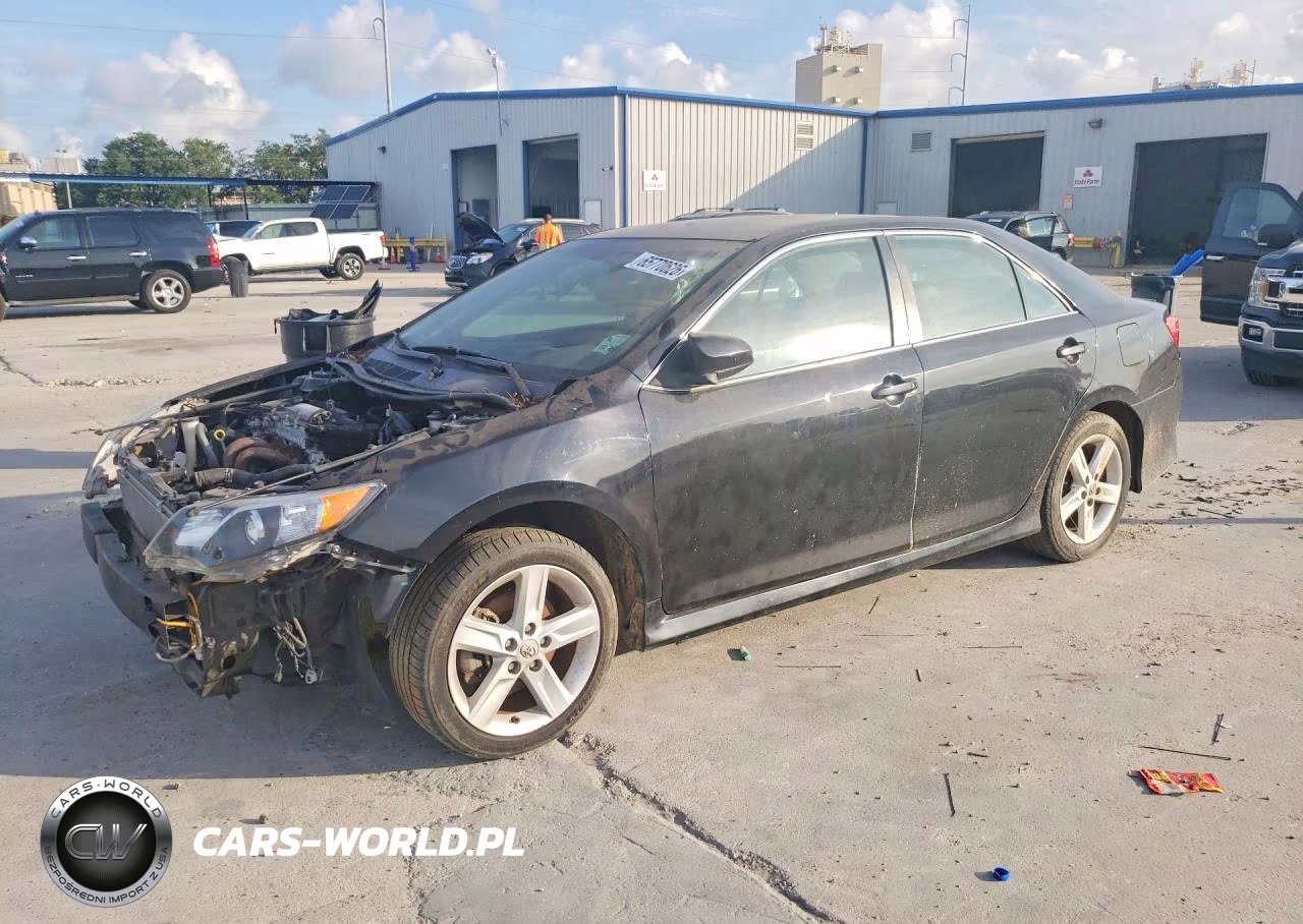 2012 Toyota Camry Se – zdjęcie 1 z 12