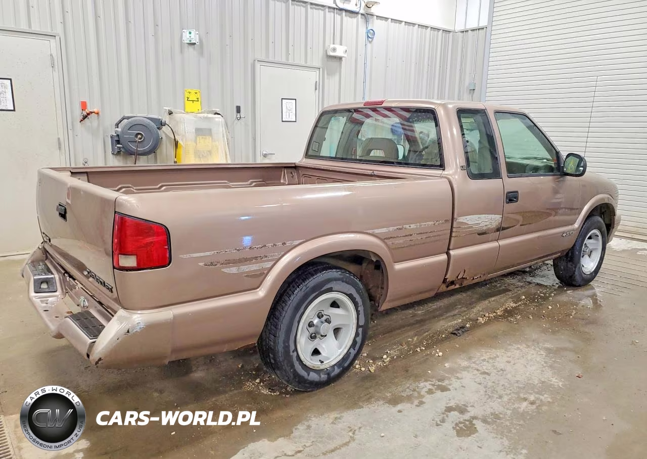 1996 Chevrolet S Truck S10 VIN:1GCCS1943T8115670 - 3