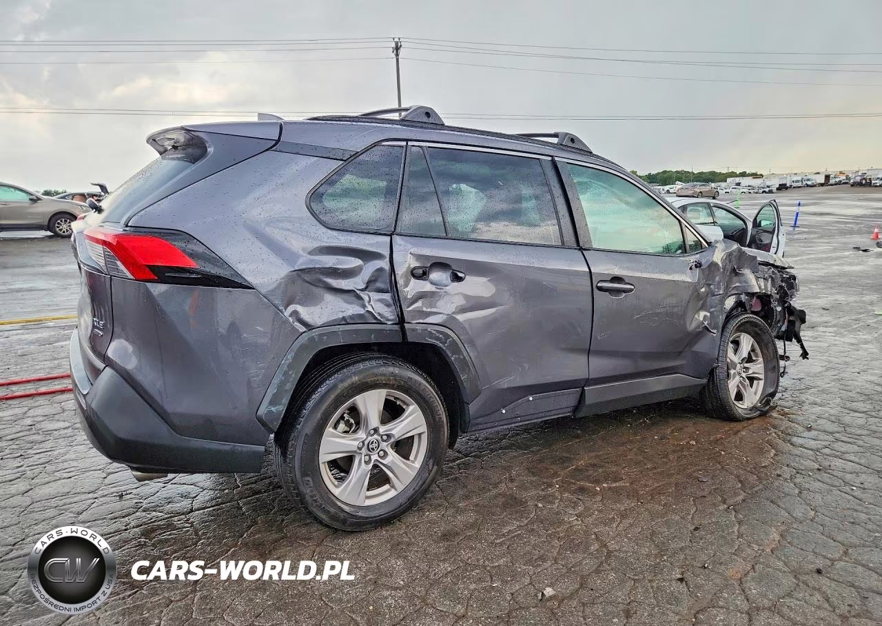 2025 Toyota Rav4 Xle VIN:2T3P1RFV4SW504617 - 3