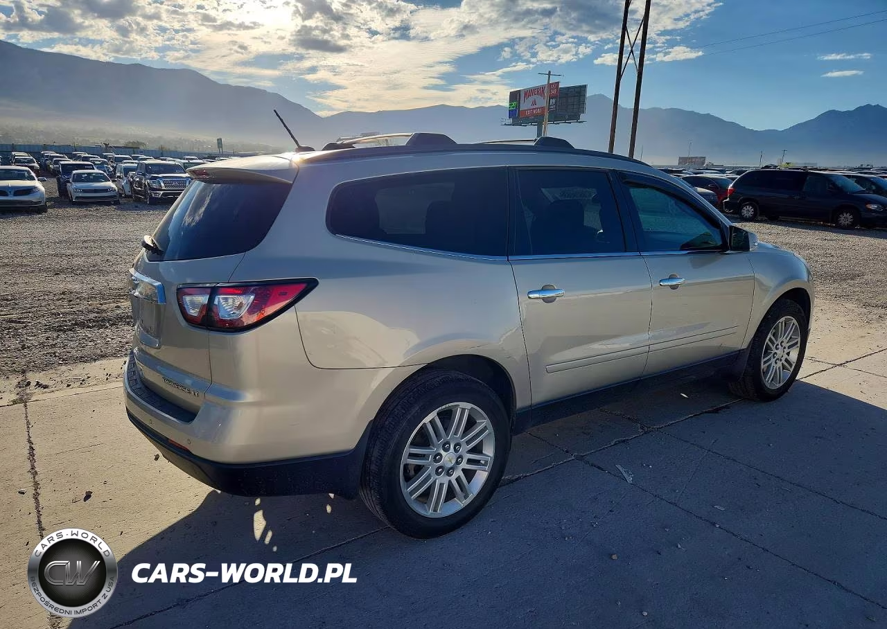 2015 Chevrolet Traverse Lt VIN:1GNKRGKD9FJ271317 - 3
