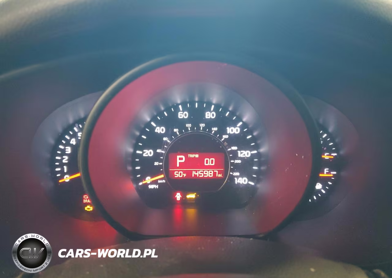 2015 Kia Soul + VIN:KNDJP3A52F7771765 - 9