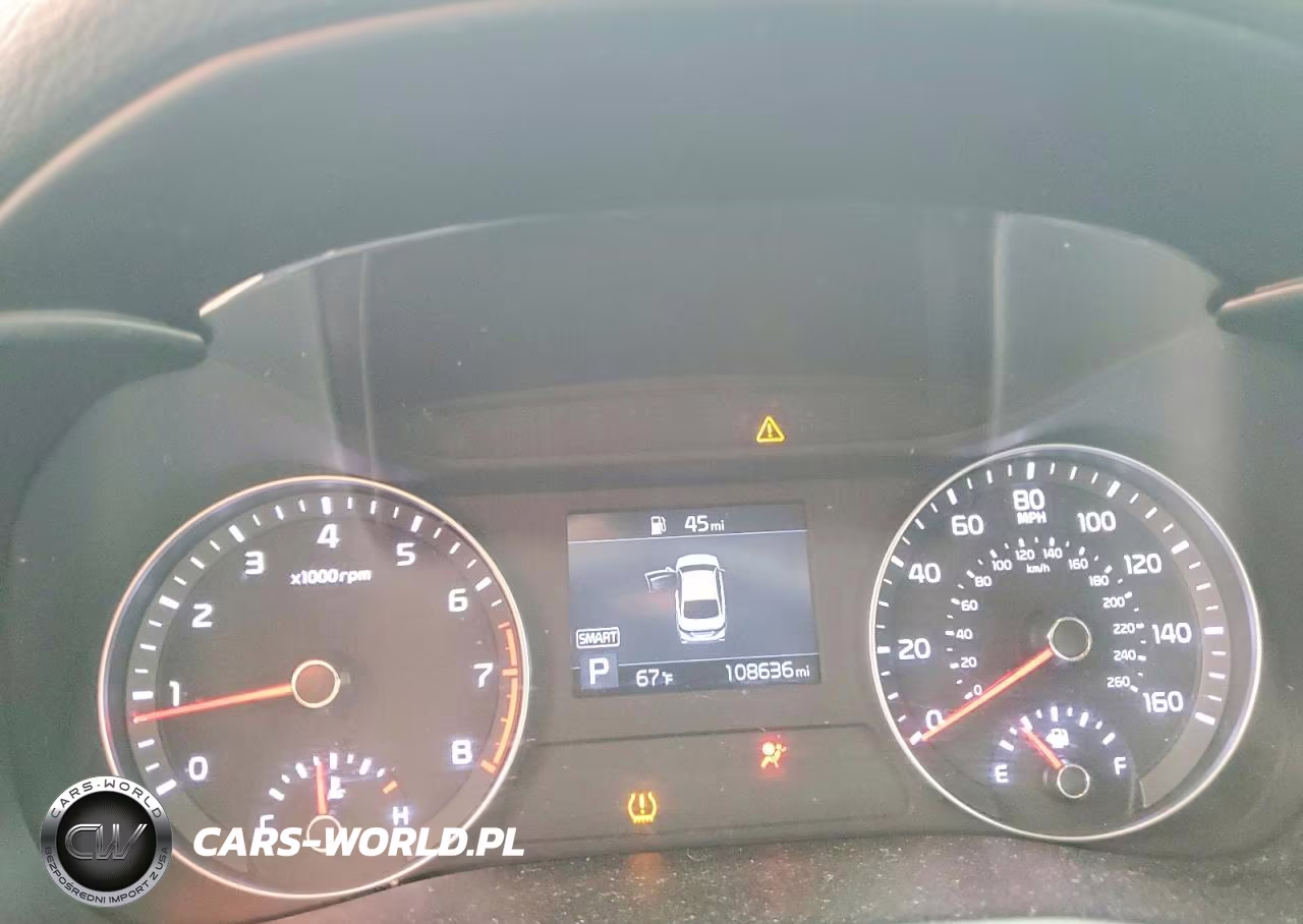2019 Kia Forte Lxs VIN:3KPF24AD4KE124604 - 9