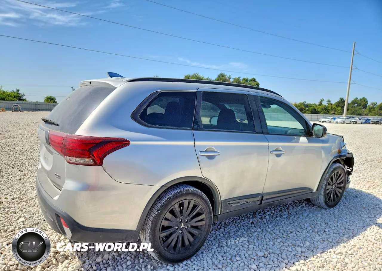 2020 Mitsubishi Outlander Se VIN:JA4AD3A37LZ017679 - 3