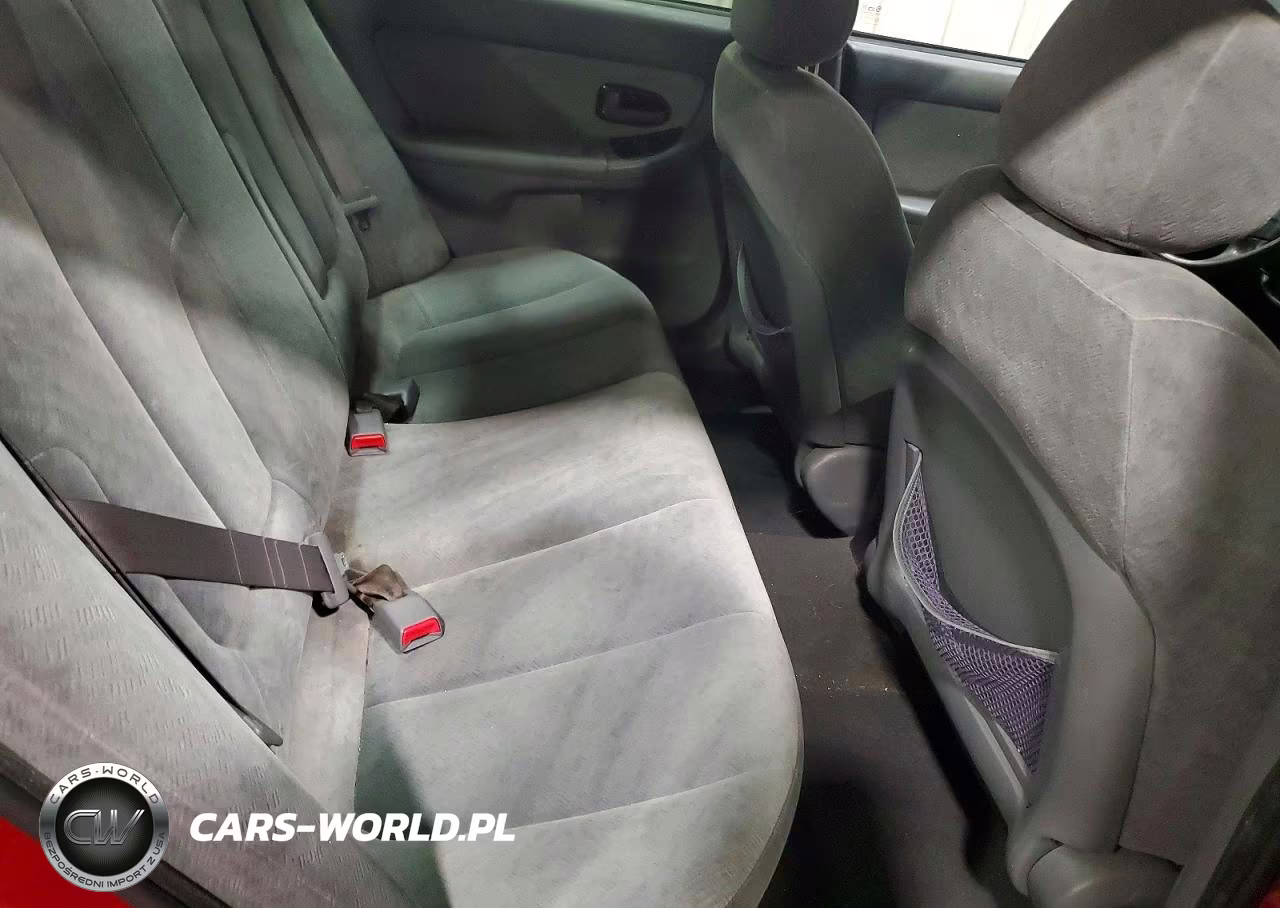 2005 Hyundai Elantra Gls VIN:KMHDN46D55U084882 - 10