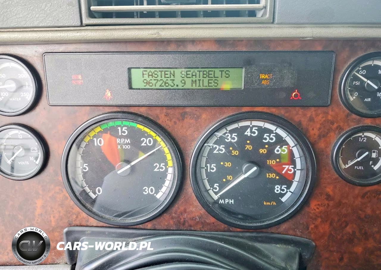 2006 Freightliner Cst120 Semi Truck VIN:1FUJBBCK06LX07056 - 9