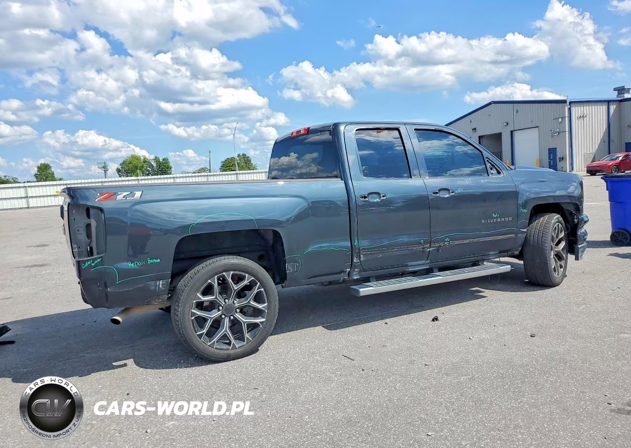 2018 Chevrolet Silverado K1500 Lt VIN:2GCVKREC2J1109296 - 3