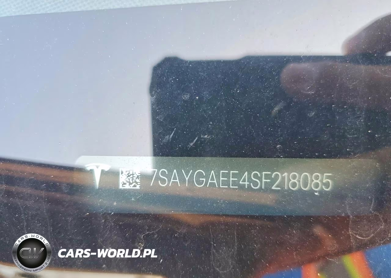 2025 Tesla Model Y VIN:7SAYGAEE4SF218085 - 12
