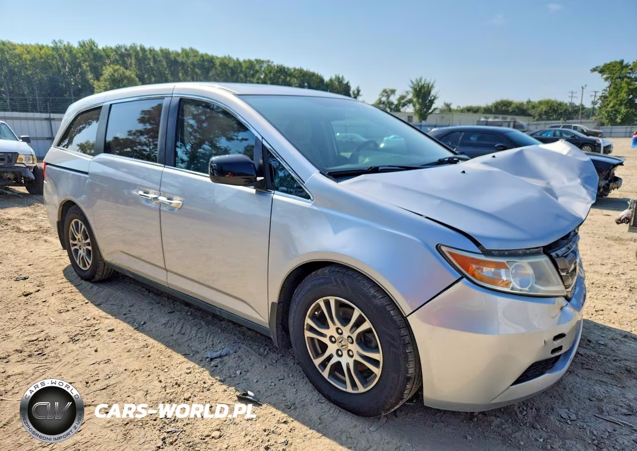 2013 Honda Odyssey Exl VIN:5FNRL5H61DB051986 - 4