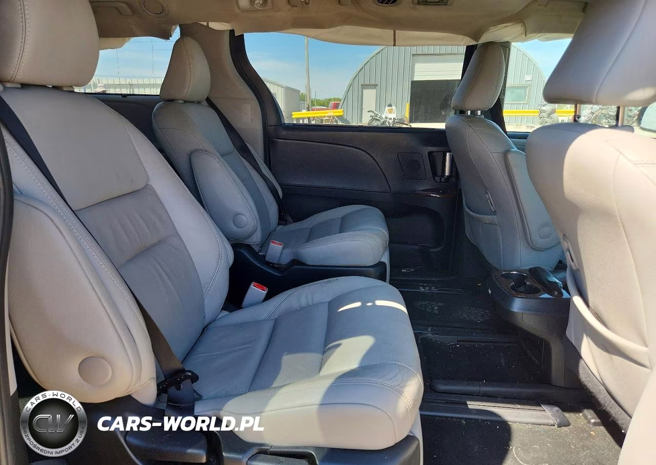 2017 Toyota Sienna Base VIN:5TDYZ3DC6HS862422 - 11