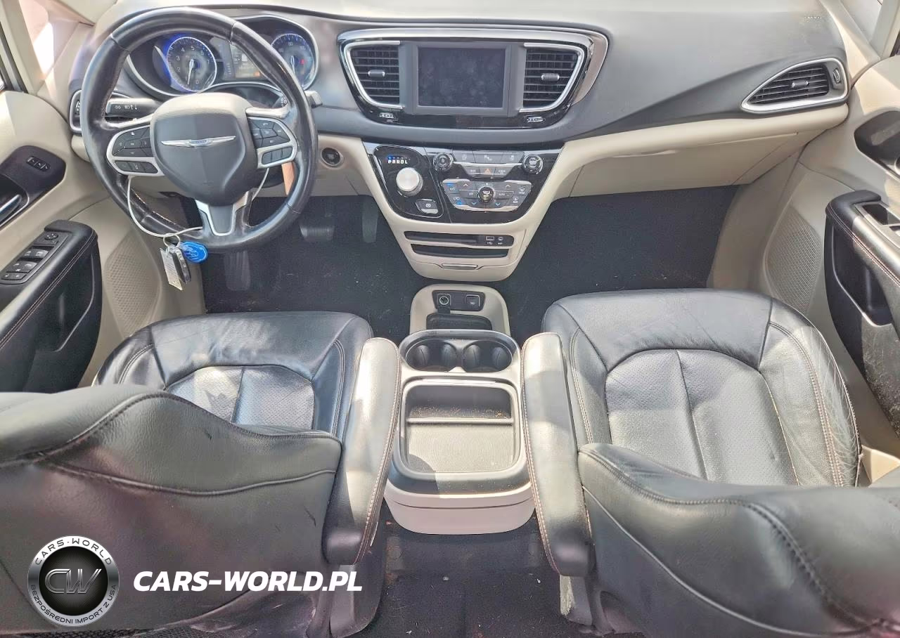 2020 Chrysler Pacifica Touring L VIN:2C4RC1BGXLR283550 - 8