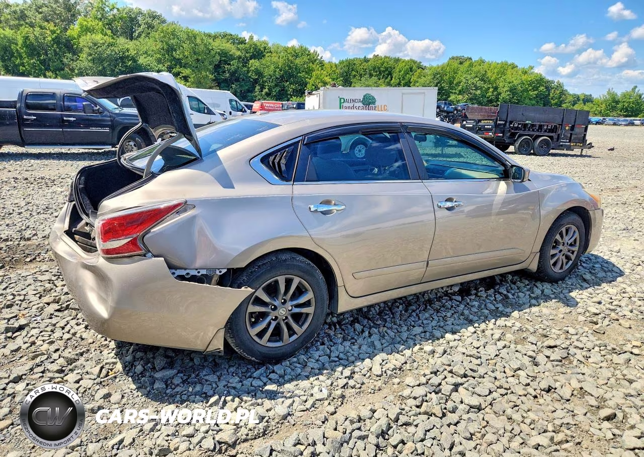 2015 Nissan Altima 2.5 S VIN:1N4AL3AP1FC282347 - 3