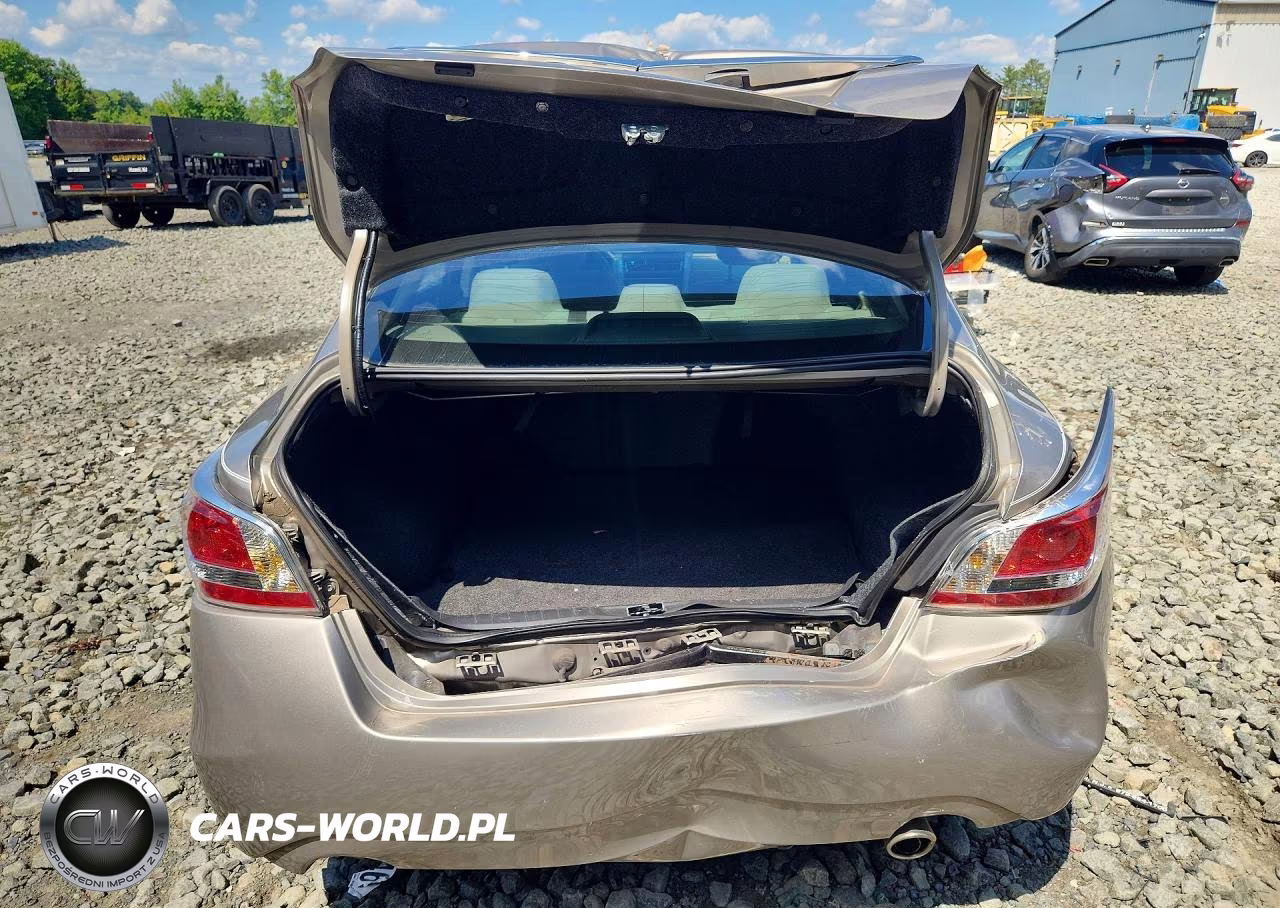 2015 Nissan Altima 2.5 S VIN:1N4AL3AP1FC282347 - 6