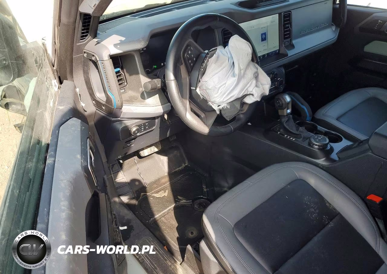 2024 Ford Bronco Black Diamond VIN:1FMDE1AH6RLA80232 - 8