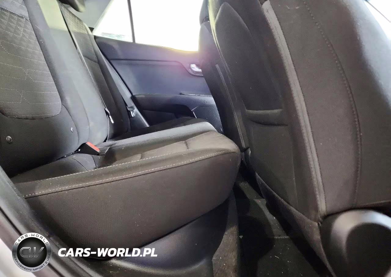 2018 Kia Rio S VIN:3KPA24AB0JE068247 - 10