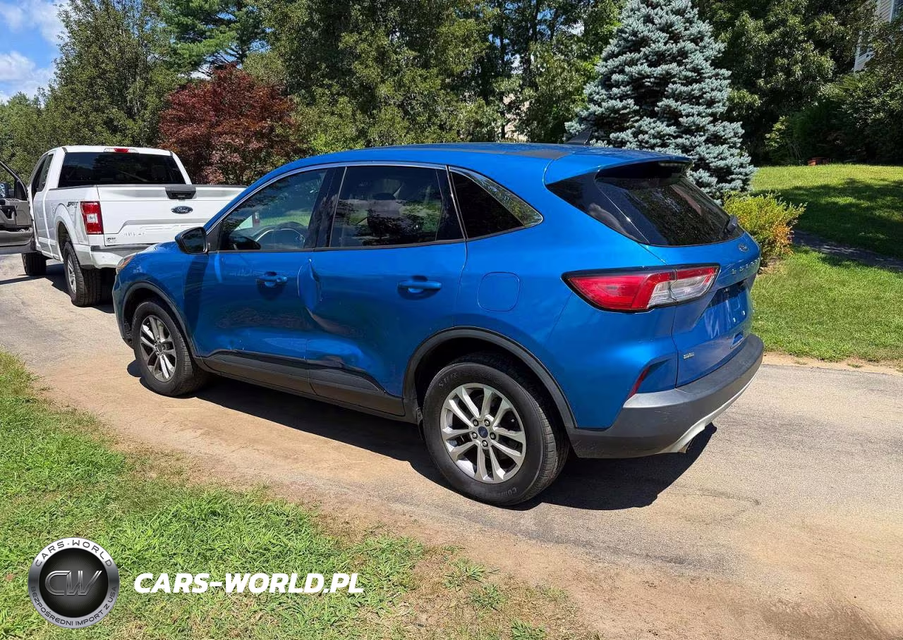 2020 Ford Escape Se VIN:1FMCU9G69LUC41483 - 3
