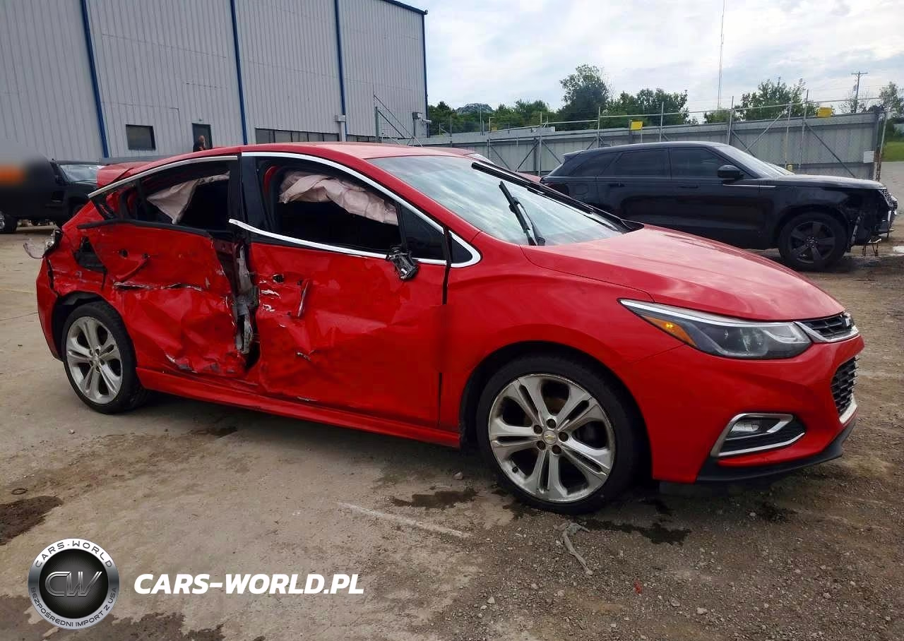 2017 Chevrolet Cruze Premier VIN:3G1BF6SM1HS565137 - 4