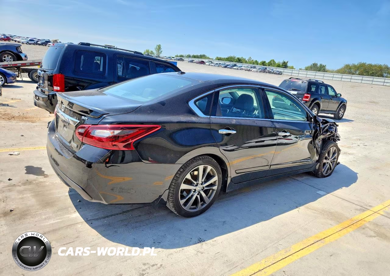 2018 Nissan Altima 2.5 VIN:1N4AL3AP6JC285463 - 3