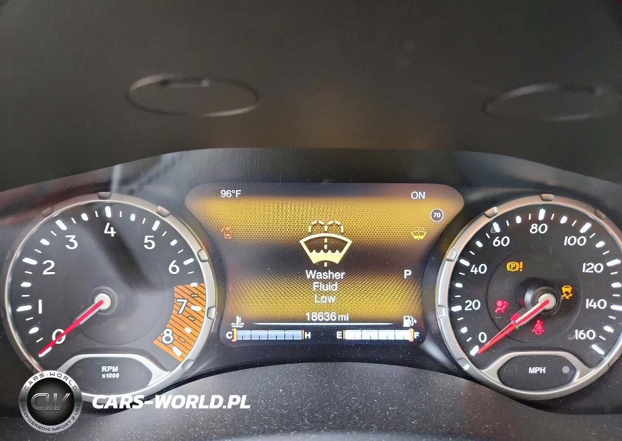 2021 Jeep Renegade Limited VIN:ZACNJDD18MPN33482 - 9