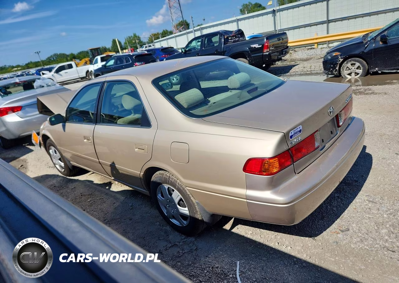 2001 Toyota Camry Le VIN:JT2BG22K510602210 - 2