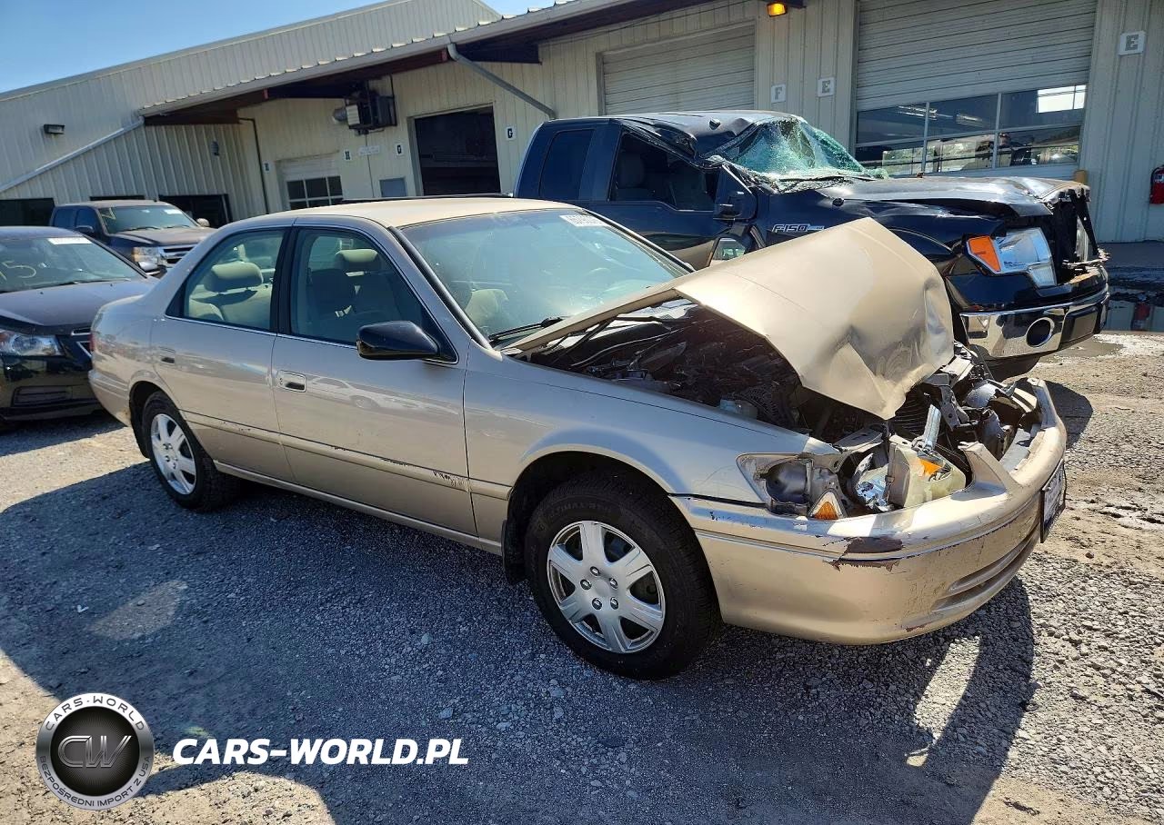 2001 Toyota Camry Le VIN:JT2BG22K510602210 - 4