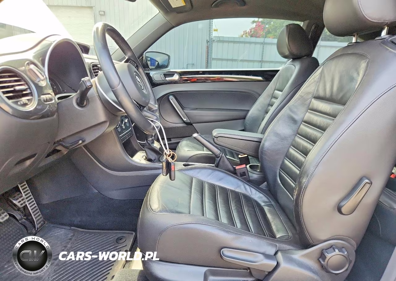 2012 Volkswagen Beetle Turbo VIN:3VW467AT3CM649727 - 7