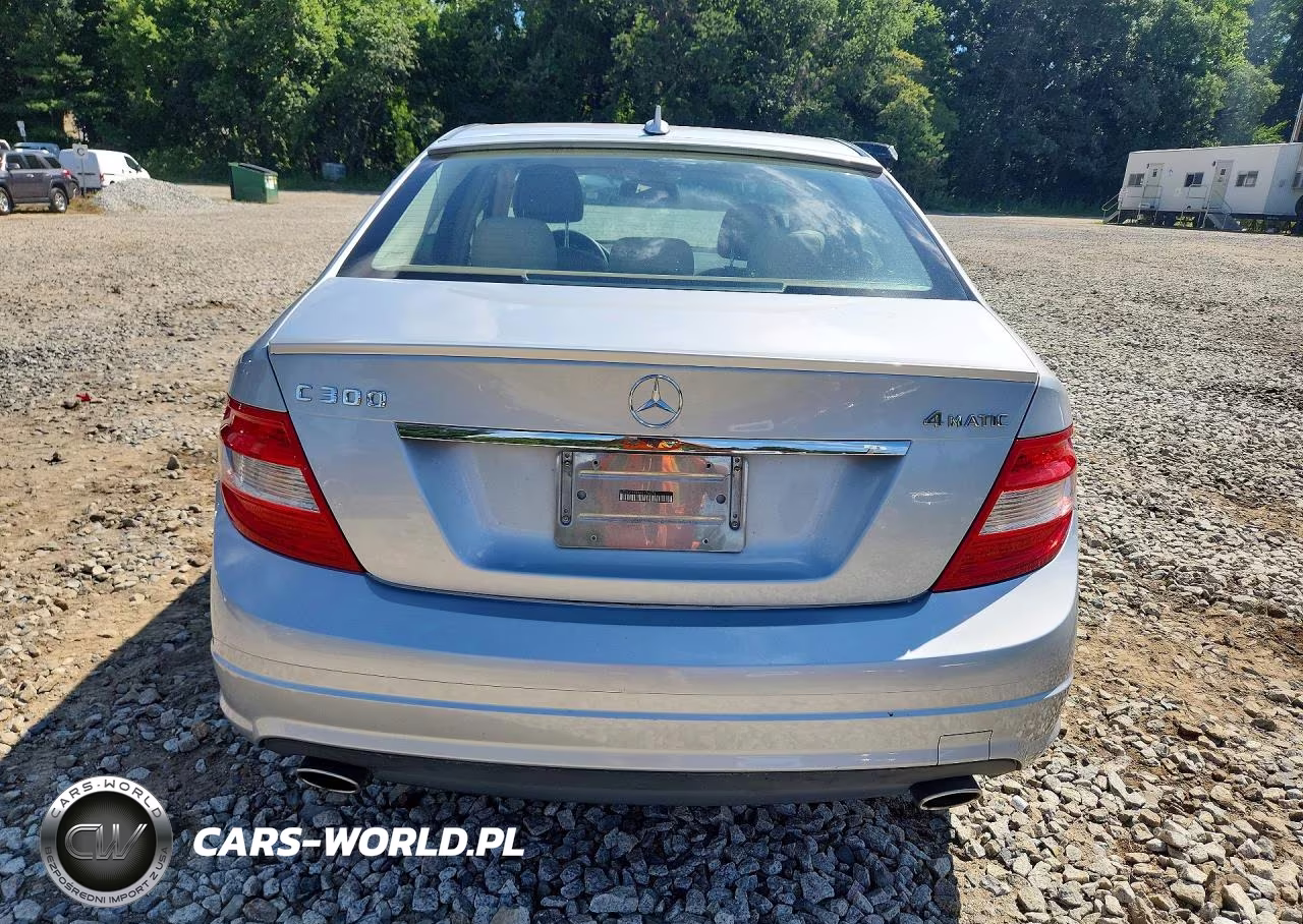 2010 Mercedes-Benz C 300 4Matic VIN:WDDGF8BB9AR126676 - 6