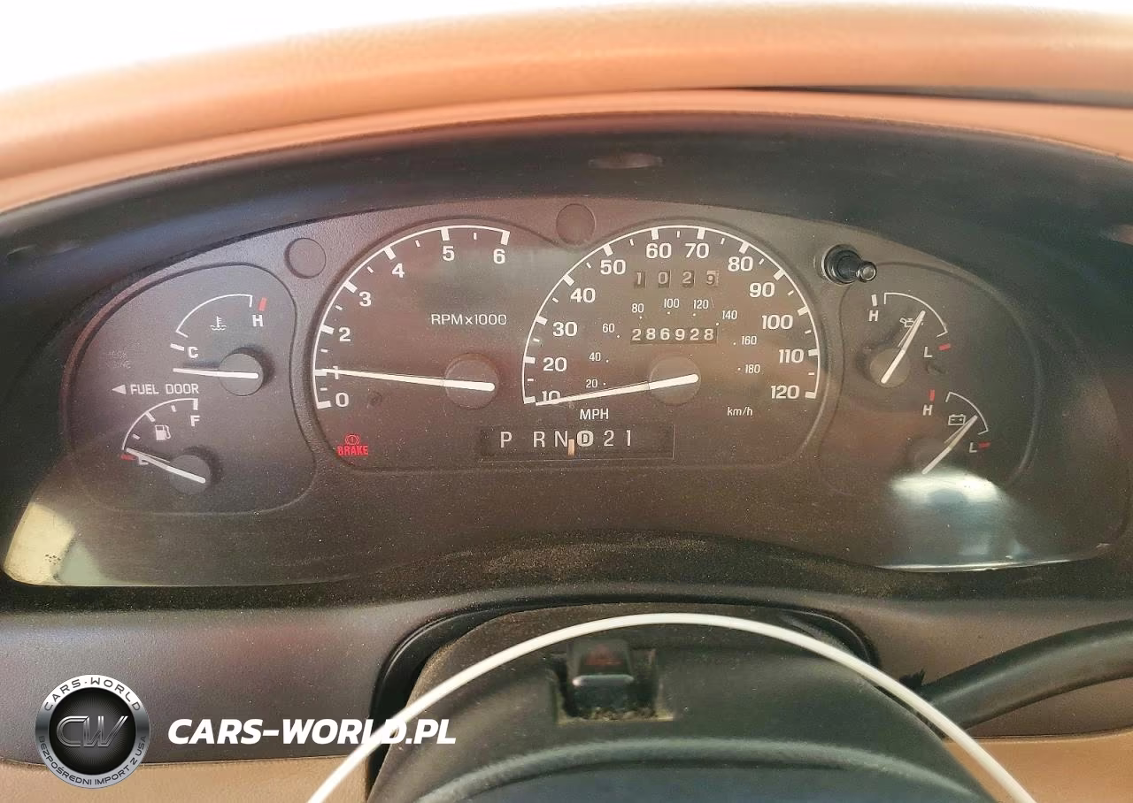 2000 Ford Explorer Xlt VIN:1FMZU63X6YUB44319 - 9