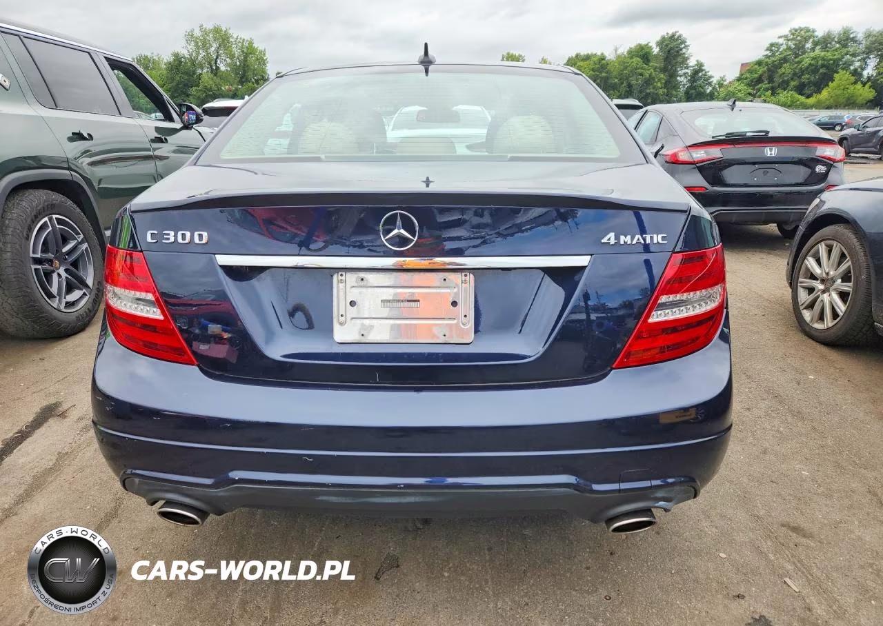 2014 Mercedes-Benz C 300 4Matic VIN:WDDGF8AB6ER322923 - 6