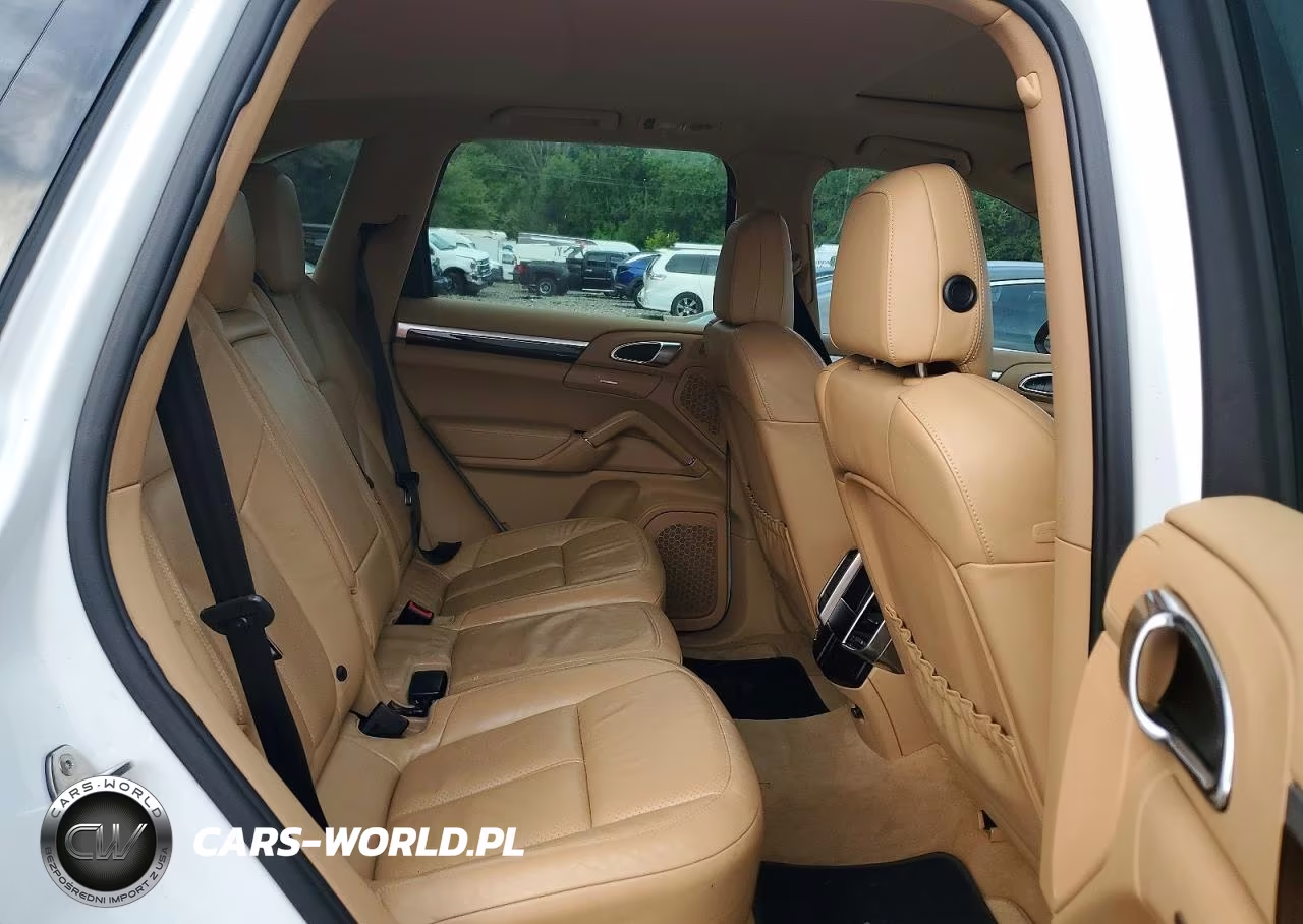 2012 Porsche Cayenne VIN:WP1AA2A20CLA06413 - 11