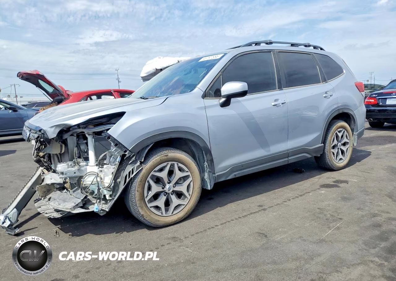 2022 Subaru Forester Premium VIN:JF2SKAEC6NH459619 - 1