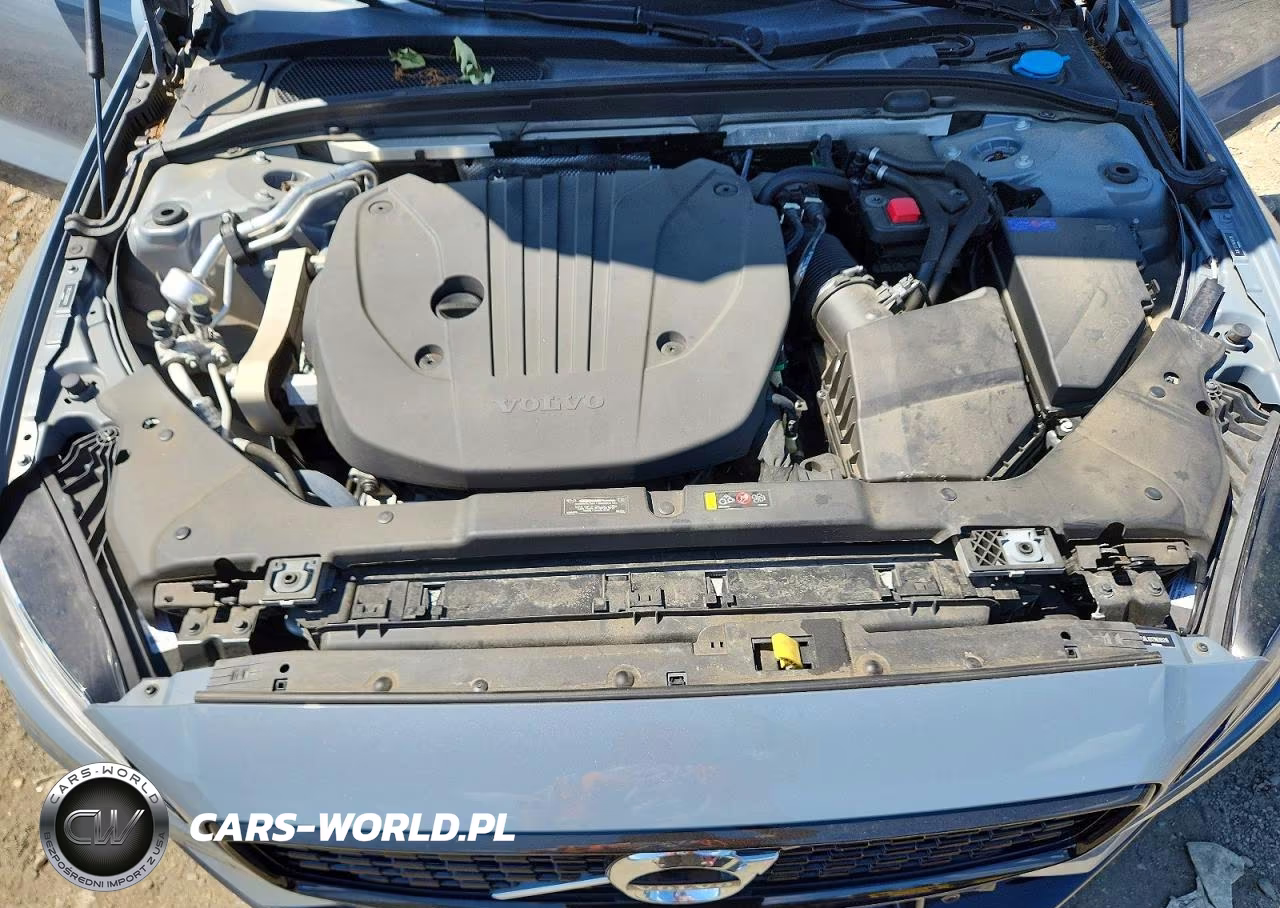 2022 Volvo S60 B5 Momentum VIN:7JRL12TZ1NG165216 - 11