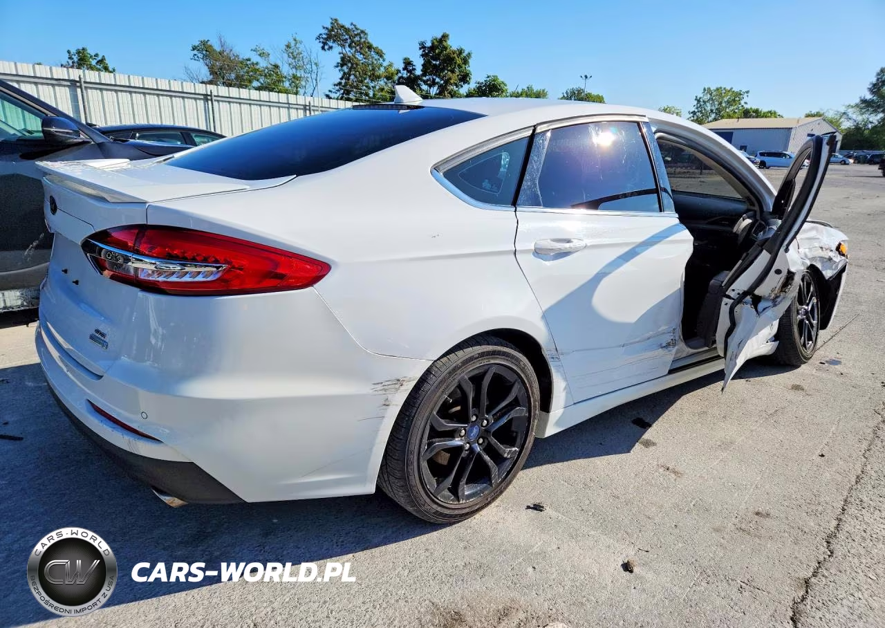 2020 Ford Fusion Se VIN:3FA6P0HDXLR102221 - 3
