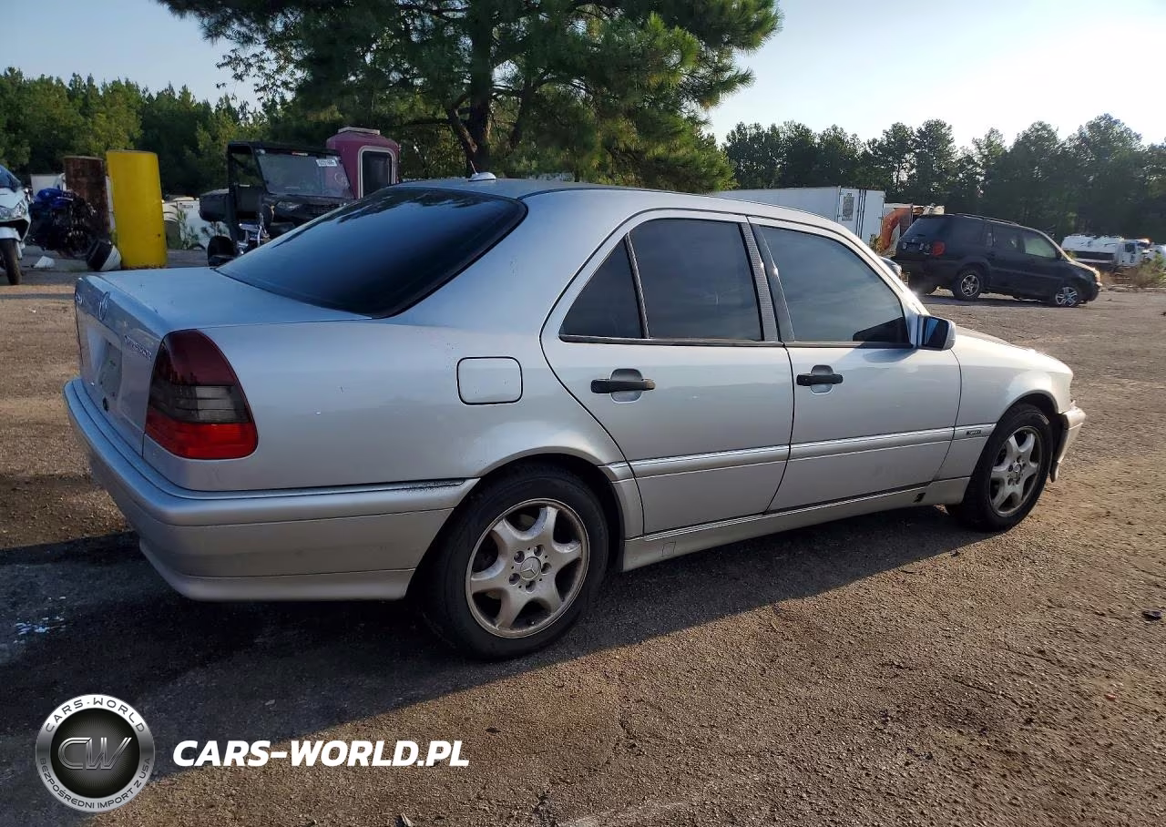 2000 Mercedes-Benz C 230 VIN:WDBHA24G8YA861093 - 3