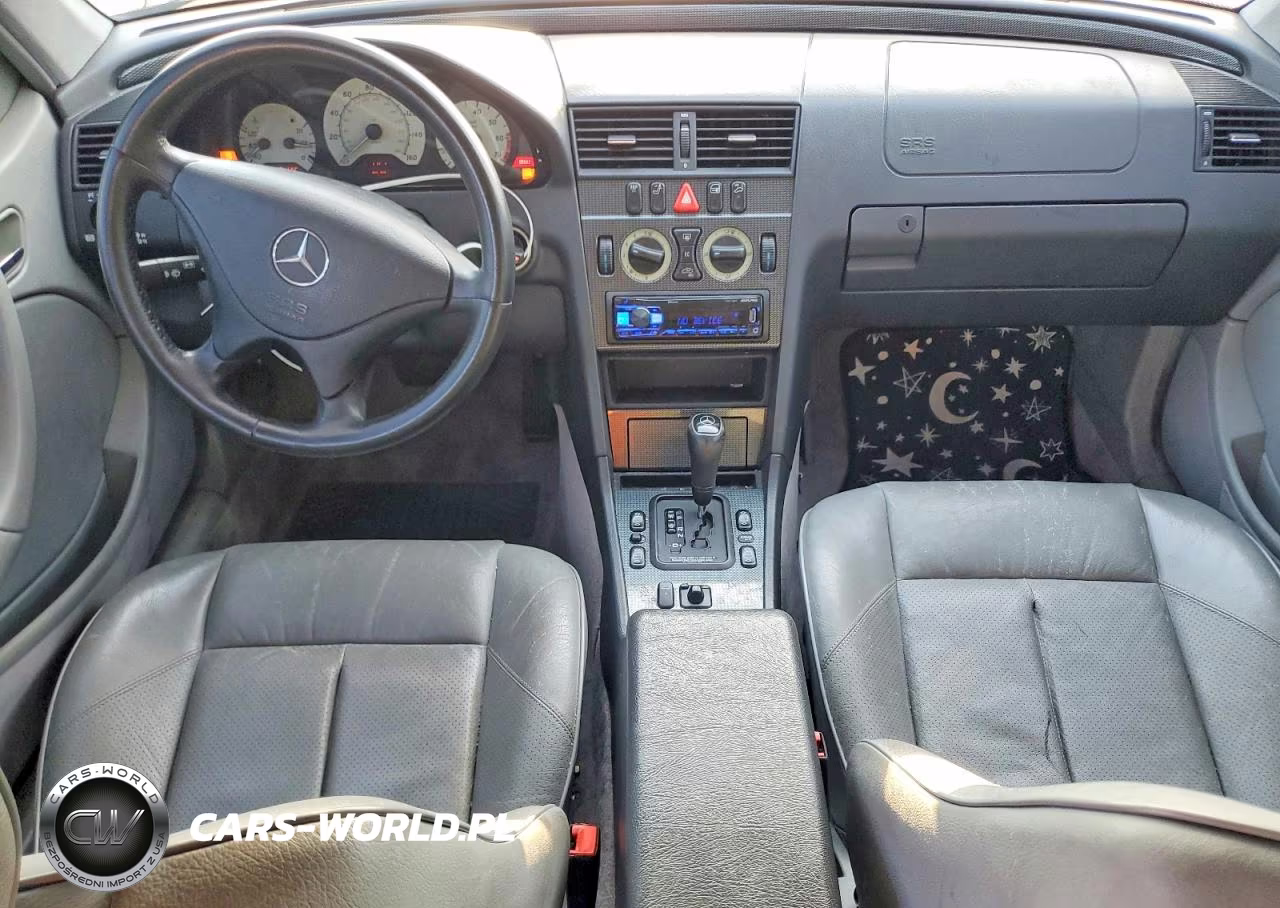 2000 Mercedes-Benz C 230 VIN:WDBHA24G8YA861093 - 8