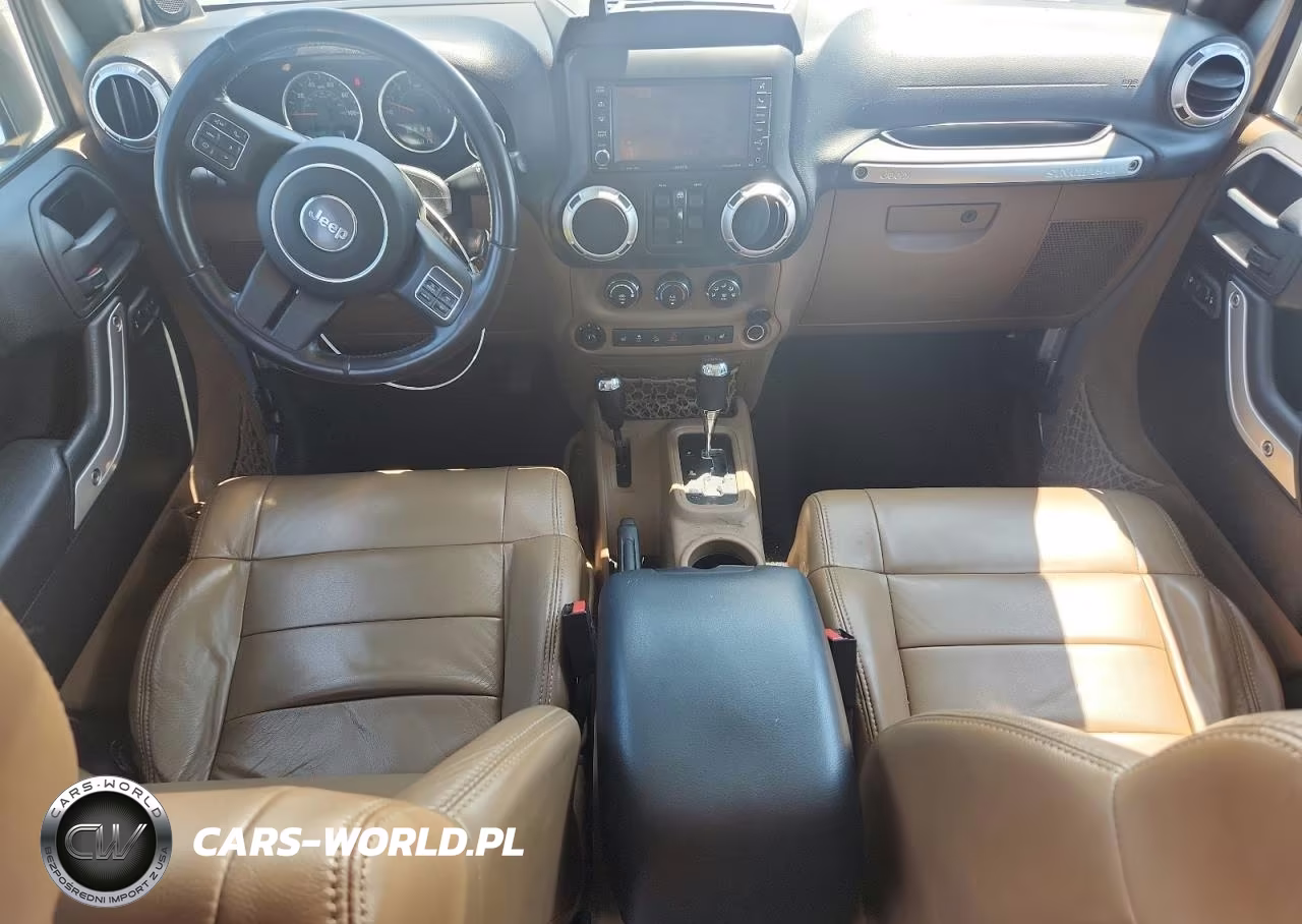 2012 Jeep Wrangler Unlimited Sahara VIN:1C4BJWEG8CL105600 - 8