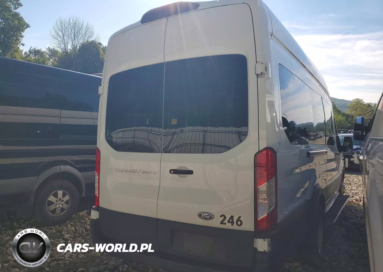 2022 Ford Transit T-350 Hd VIN:1FDVU4X89NKA60668 - 3