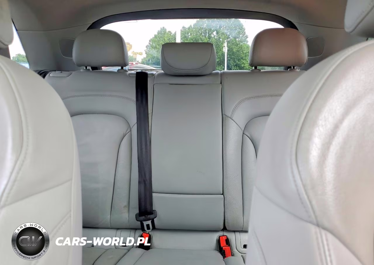 2015 Audi Q3 Prestige VIN:WA1GFCFS4FR009676 - 10