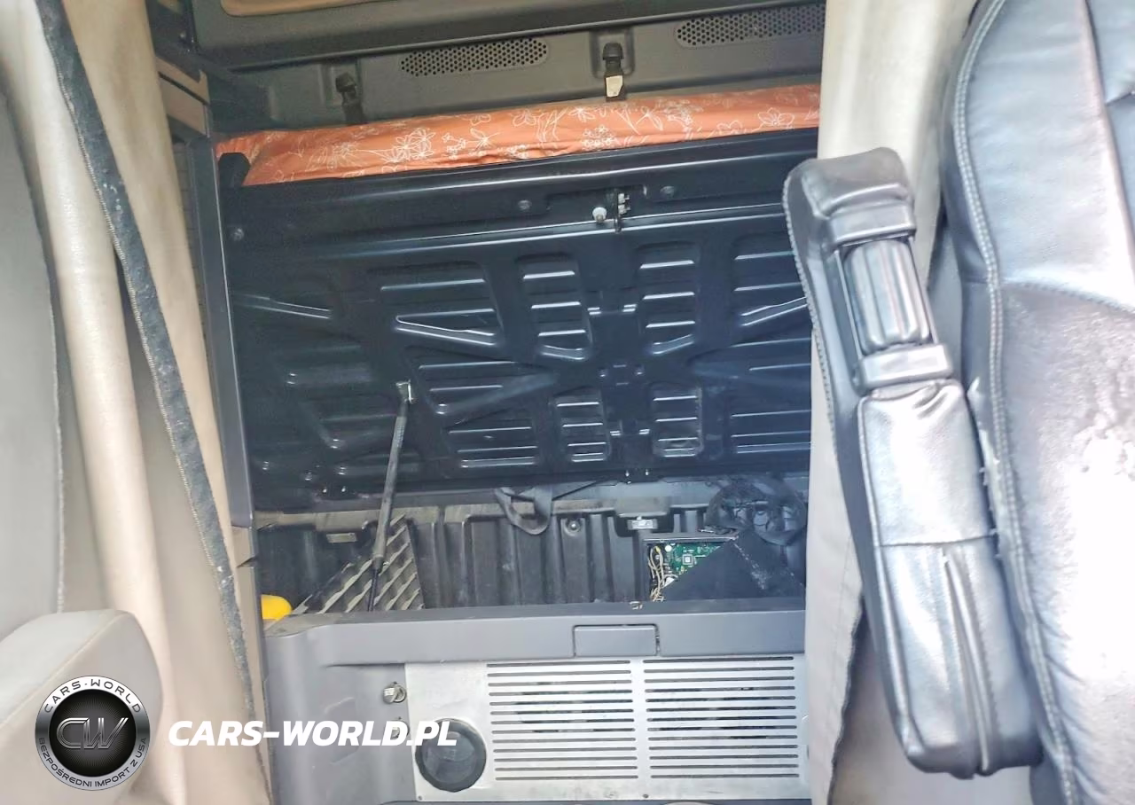 2010 Freightliner Cascadia 125 VIN:1FUJGLDR1ALAF1055 - 10