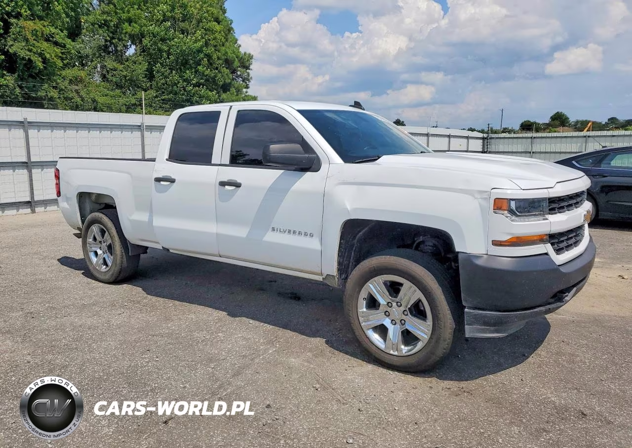 2017 Chevrolet Silverado C1500 Custom VIN:1GCRCPEH2HZ253091 - 4