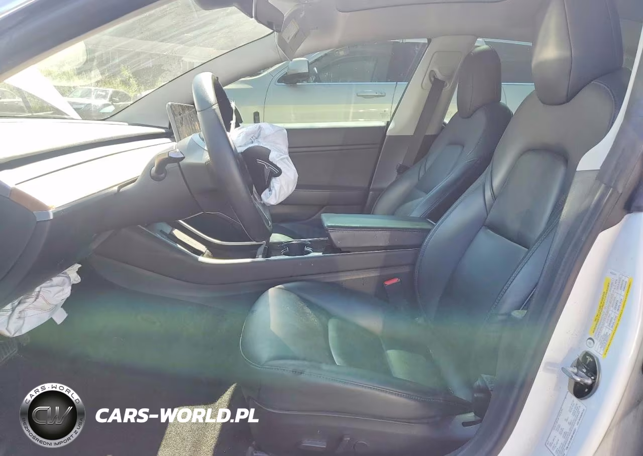 2019 Tesla Model 3 VIN:5YJ3E1EB4KF469241 - 7
