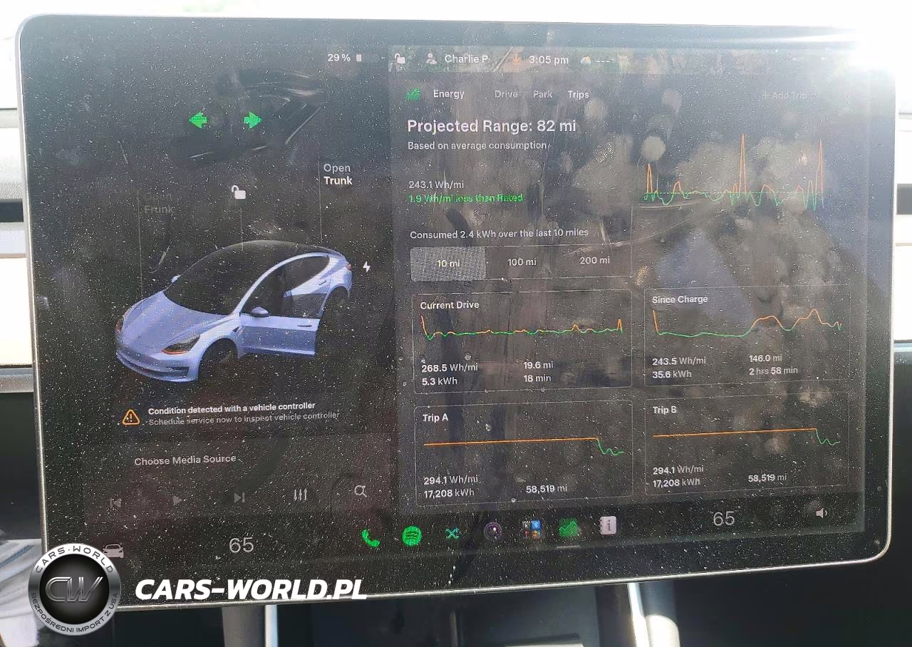 2019 Tesla Model 3 VIN:5YJ3E1EB4KF469241 - 9