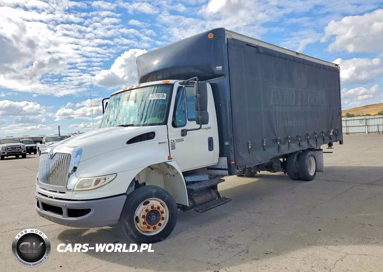 2010 International 4300 Curtain Side Truck