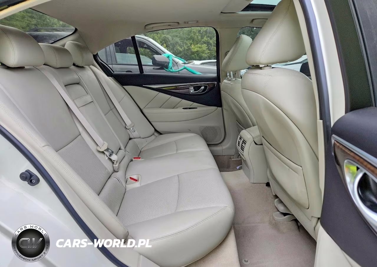 2018 Infiniti Q50 3.0T Luxe VIN:JN1EV7AR9JM445962 - 10