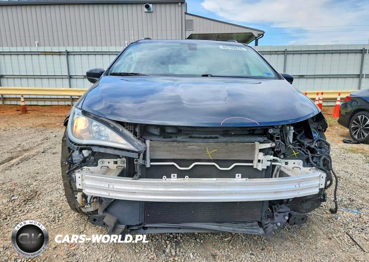 2020 Chrysler Pacifica Touring L VIN:2C4RC1BG7LR283800 - 5