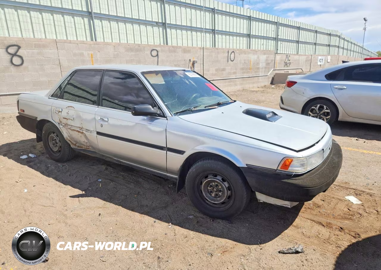 1989 Toyota Camry Deluxe VIN:JT2SV21JXK0025920 - 4