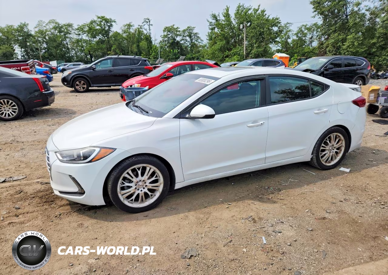2018 Hyundai Elantra Value Edition VIN:5NPD84LF3JH306146 - 1