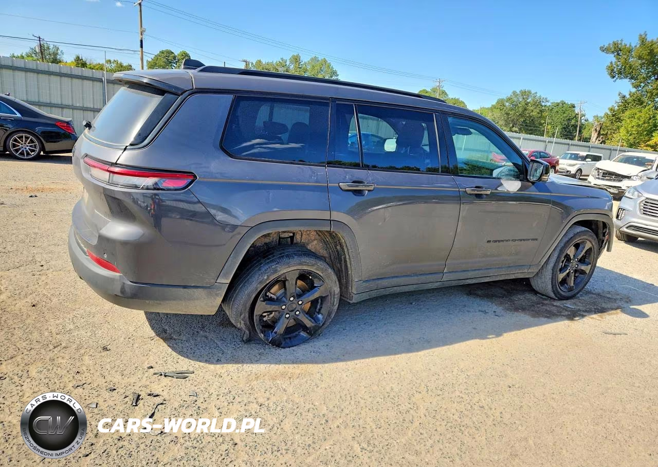 2023 Jeep Grand Cherokee L Laredo VIN:1C4RJJAG3P8891192 - 3